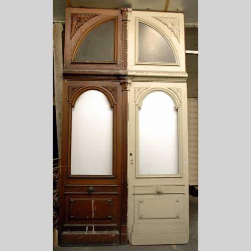 Double door, 19th century. 