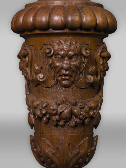 The table coming from an exceptional furniture set realized by Moses Michelangelo Guggenheim for the Palazzo Papadopoli in Venice, Italy The table coming from an exceptional furniture set realized by Moses Michelangelo Guggenheim for the Palazzo Papadopoli in Venice, Italy-3