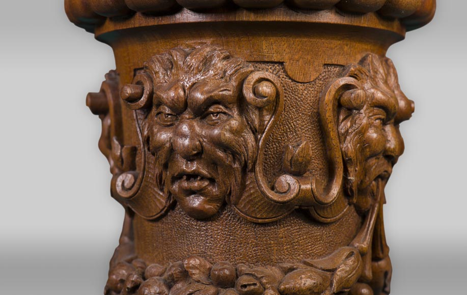 The table coming from an exceptional furniture set realized by Moses Michelangelo Guggenheim for the Palazzo Papadopoli in Venice, Italy The table coming from an exceptional furniture set realized by Moses Michelangelo Guggenheim for the Palazzo Papadopoli in Venice, Italy-5