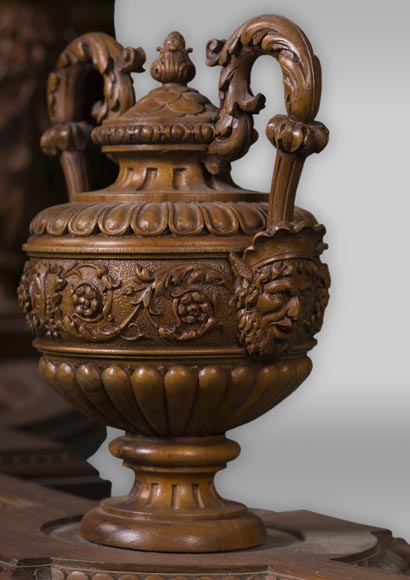 The table coming from an exceptional furniture set realized by Moses Michelangelo Guggenheim for the Palazzo Papadopoli in Venice, Italy The table coming from an exceptional furniture set realized by Moses Michelangelo Guggenheim for the Palazzo Papadopoli in Venice, Italy-8