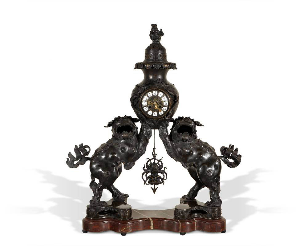 Exceptional large clock with the Fô dogs Exceptional large clock with the Fô dogs-0