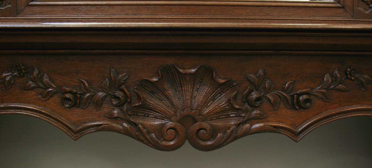 Oak fireplace with portrait of a gentleman Oak fireplace with portrait of a gentleman-4