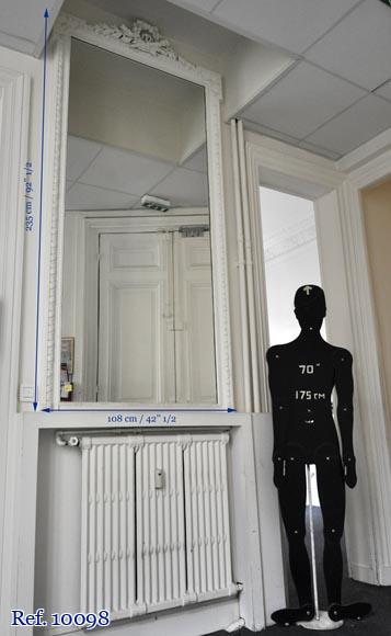 Antique Louis XVI style pier glass with quiver and flowers decor Antique Louis XVI style pier glass with quiver and flowers decor-4