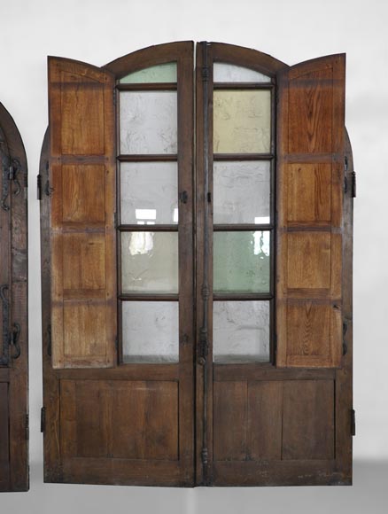 Important pair of doors in oak with flaps Important pair of doors in oak with flaps-3