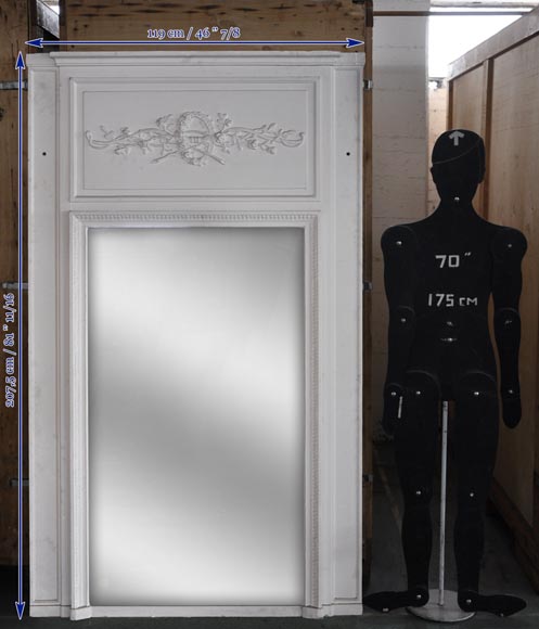 A Louis XVI style painted in white Overmantel with a bow A Louis XVI style painted in white Overmantel with a bow-5