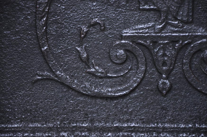 Antique cast iron fireback with peasant woman decor Antique cast iron fireback with peasant woman decor-4