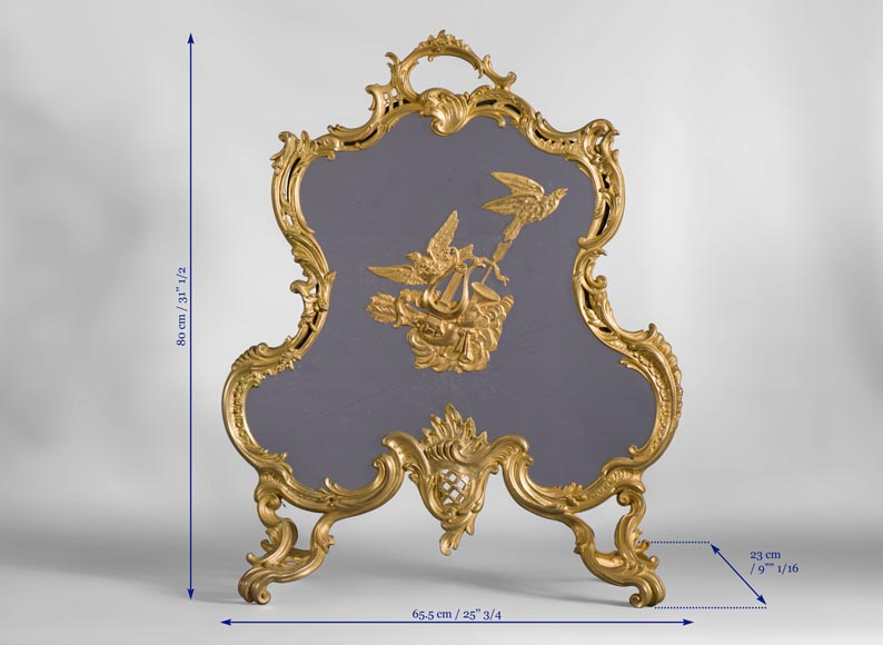 Antique Louis XV style firescreen in gilt bronze with birds and music instruments decoration Antique Louis XV style firescreen in gilt bronze with birds and music instruments decoration-7