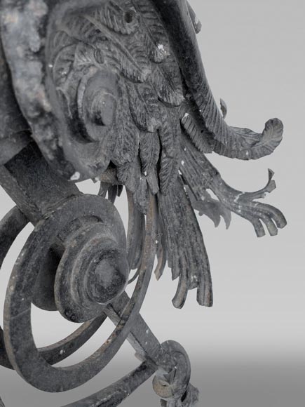 Wrought iron bracket with winged chimera decoration Wrought iron bracket with winged chimera decoration-2