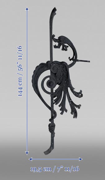 Wrought iron bracket with winged chimera decoration Wrought iron bracket with winged chimera decoration-5