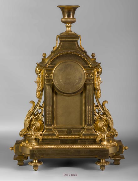 Important Louis XVI style gilt bronze clock with solar mask, Napoleon 3 period Important Louis XVI style gilt bronze clock with solar mask, Napoleon 3 period-9