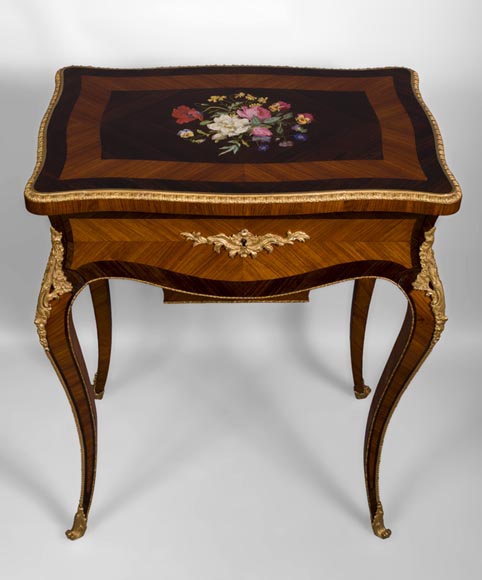 TAHAN Manufactory and Julien-Nicolas RIVART (1802-1867) - Sewing table with flowers bouquet In porcelain marquetry and gilt bronze ornaments TAHAN Manufactory and Julien-Nicolas RIVART (1802-1867) - Sewing table with flowers bouquet In porcelain marquetry and gilt bronze ornaments-1