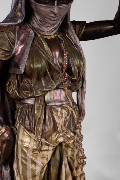 Anatole J. GUILLOT (1865-1911) (after) - « Young oriental woman», Important figural torchère in polychrome spelter Anatole J. GUILLOT (1865-1911) (after) - « Young oriental woman», Important figural torchère in polychrome spelter-3