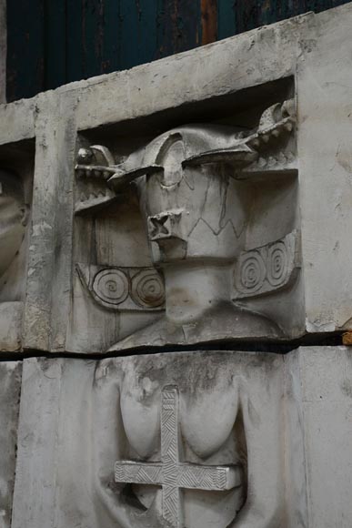 Set of ethnic style monumental decorative elements in plaster, 20th century Set of ethnic style monumental decorative elements in plaster, 20th century-7