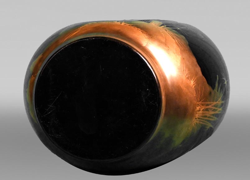 Cristalleries du Val Saint-Lambert, Pair of vases with a Japanese landscape, circa 1880 Cristalleries du Val Saint-Lambert, Pair of vases with a Japanese landscape, circa 1880-5