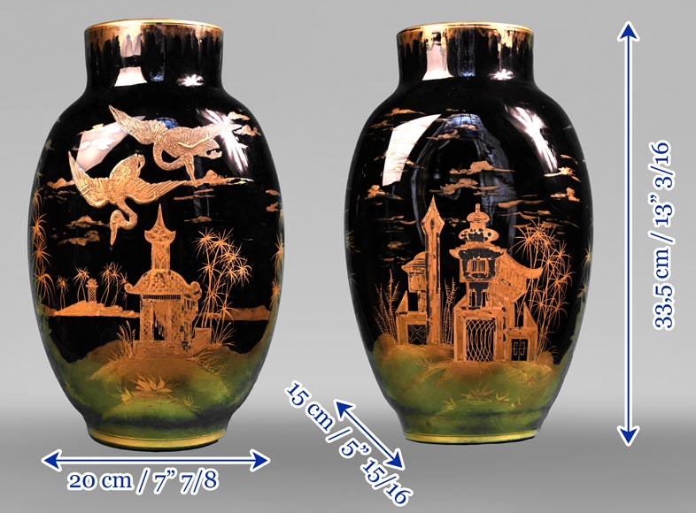 Cristalleries du Val Saint-Lambert, Pair of vases with a Japanese landscape, circa 1880 Cristalleries du Val Saint-Lambert, Pair of vases with a Japanese landscape, circa 1880-6