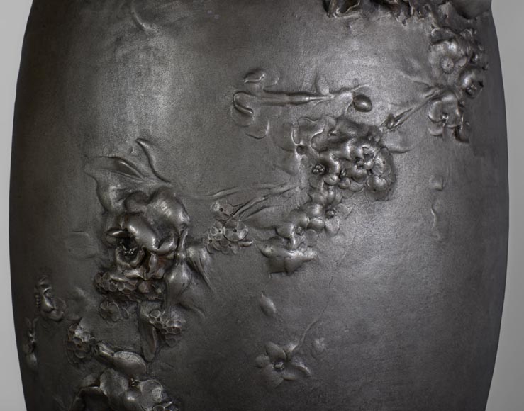 Paul ROUSSEL (1867-1928) - Pair of pewter lamps, cast by Eugène Soleau and globe signed Sèvres Paul ROUSSEL (1867-1928) - Pair of pewter lamps, cast by Eugène Soleau and globe signed Sèvres-5