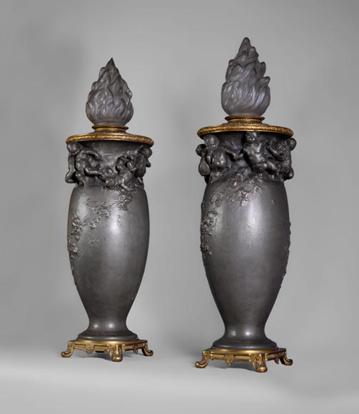Paul ROUSSEL (1867-1928) - Pair of pewter lamps, cast by Eugène Soleau and globe signed Sèvres Paul ROUSSEL (1867-1928) - Pair of pewter lamps, cast by Eugène Soleau and globe signed Sèvres-6