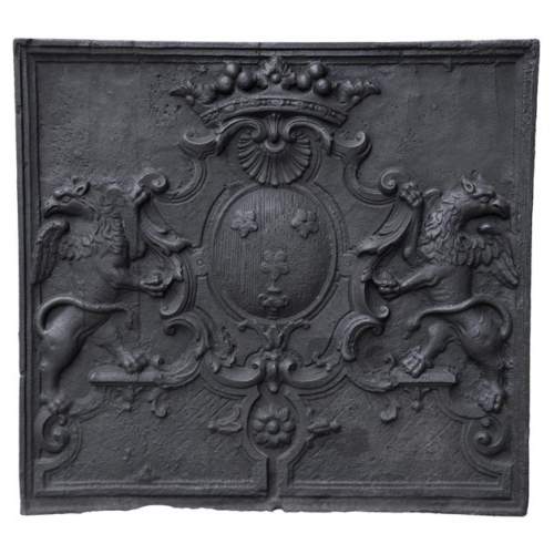 Beautiful antique cast iron fireback with the Jannon family coat of arms, 18th century 