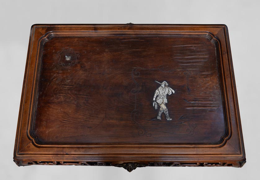 Japanese style table, openwork wooden friezes, top decorated with a japanese hunter Japanese style table, openwork wooden friezes, top decorated with a japanese hunter-3