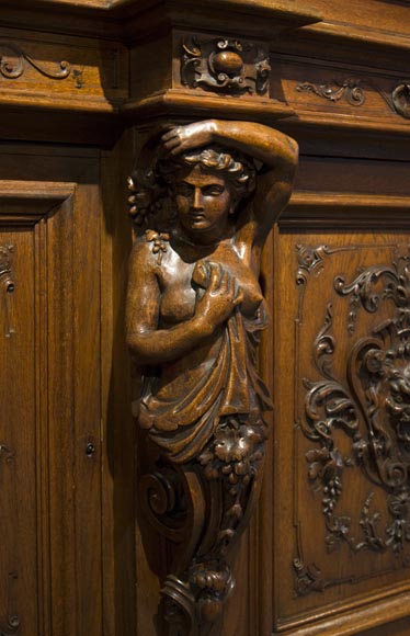 Richly carved Neo-Renaissance style buffet Richly carved Neo-Renaissance style buffet-19