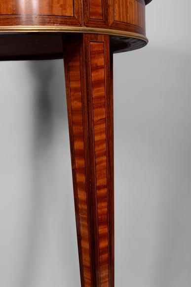 Pierre-Ferdinand DUVINAGE (1823-1876) - Pedestal table with Japanese decoration of Pierre-Ferdinand DUVINAGE (1823-1876) - Pedestal table with Japanese decoration of