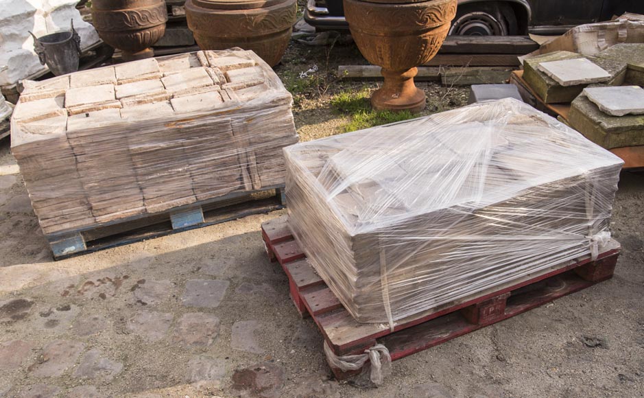 18th century floor, composed of raw clay slabs 18th century floor, composed of raw clay slabs-6
