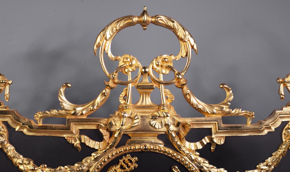 Antique Napoleon III style firescreen made of gilt bronze with dancer Antique Napoleon III style firescreen made of gilt bronze with dancer-1