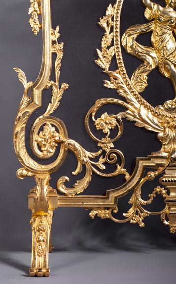 Antique Napoleon III style firescreen made of gilt bronze with dancer Antique Napoleon III style firescreen made of gilt bronze with dancer-5