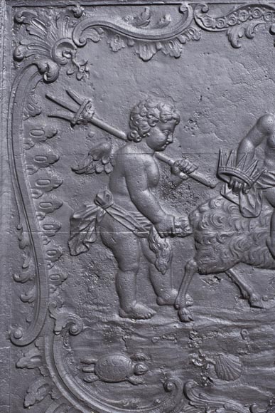 Louis XV fireback depicting Aphrodite Pandemos Louis XV fireback depicting Aphrodite Pandemos-1