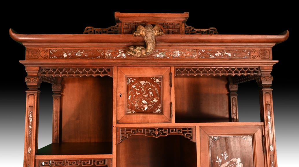 Gabriel VIARDOT (attributed to), Japanese furniture with mother-of-pearl inlaid panels, late 19th century Gabriel VIARDOT (attributed to), Japanese furniture with mother-of-pearl inlaid panels, late 19th century-3