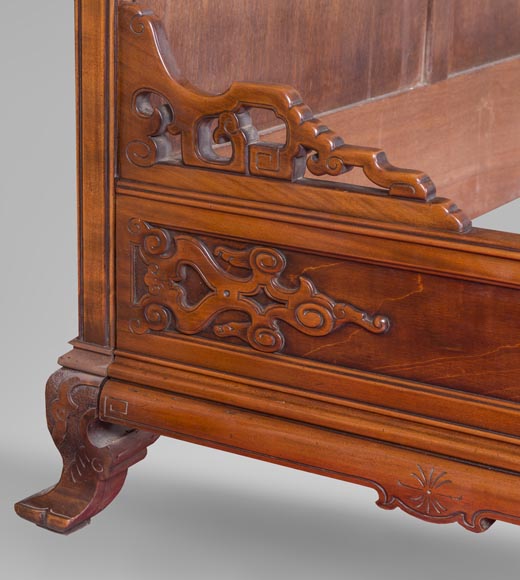 Antique bed of Far Eastern inspiration with engraved and inlaid bone decoration Antique bed of Far Eastern inspiration with engraved and inlaid bone decoration-6
