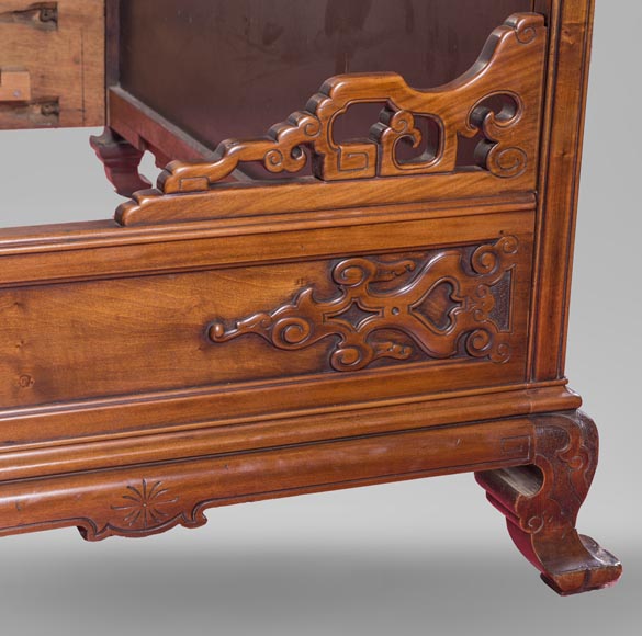 Antique bed of Far Eastern inspiration with engraved and inlaid bone decoration Antique bed of Far Eastern inspiration with engraved and inlaid bone decoration-7
