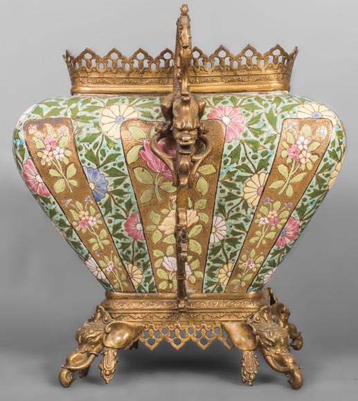 Ignac FISCHER - Chinese style jardiniere, in earthenware and gilded bronze Ignac FISCHER - Chinese style jardiniere, in earthenware and gilded bronze-2