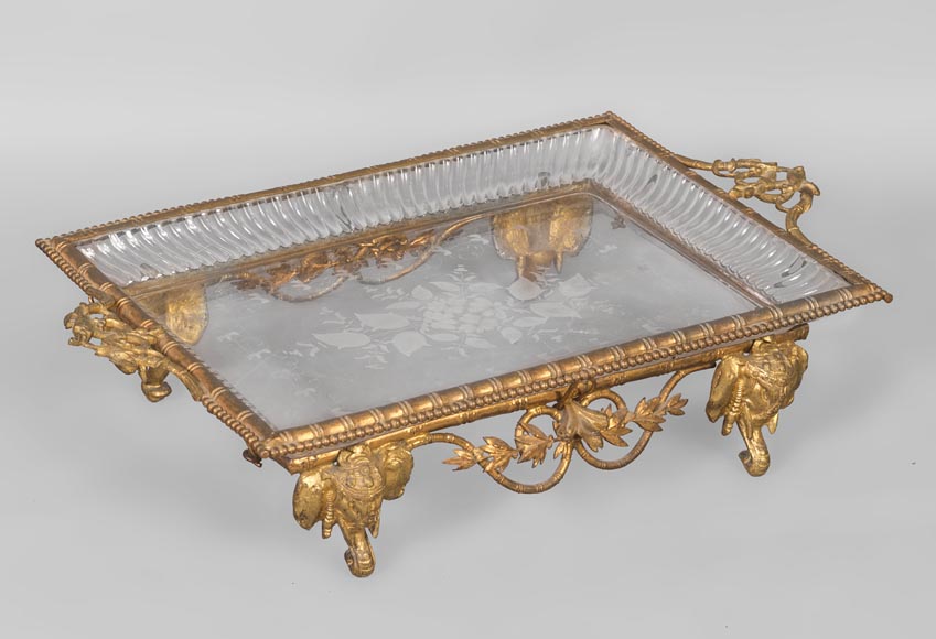 Japanese style crystal engraved vide-poche and gilded bronze frame with elephant heads Japanese style crystal engraved vide-poche and gilded bronze frame with elephant heads-0