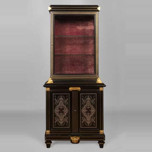 L'ESCALIER DE CRISTAL - Display cabinet in metal marquetry and bronze ornaments