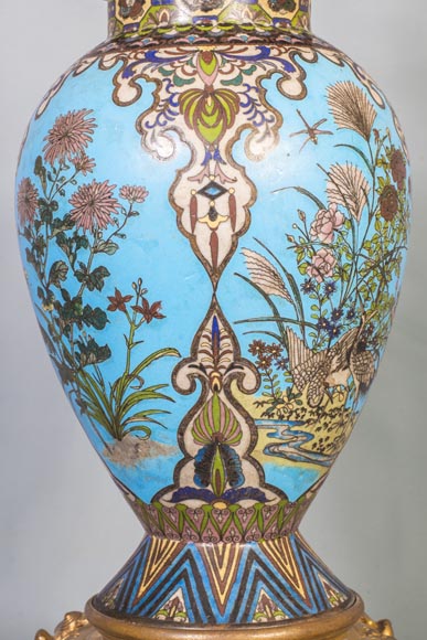 A pair of Japanese style lamps with elephant heads A pair of Japanese style lamps with elephant heads-6