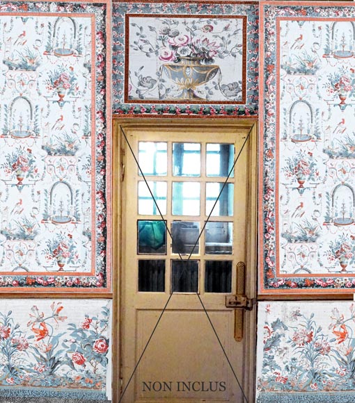 A beautiful set of polychrome wallpaper from a room-1