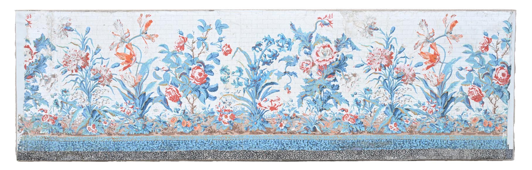 A beautiful set of polychrome wallpaper from a room-3