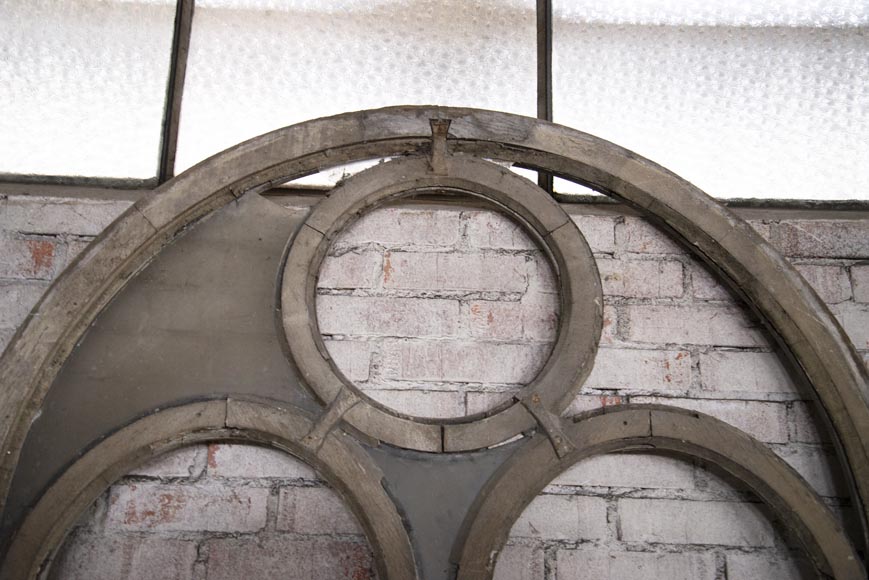 Arched wooden window frames and coloured glass Arched wooden window frames and coloured glass-4