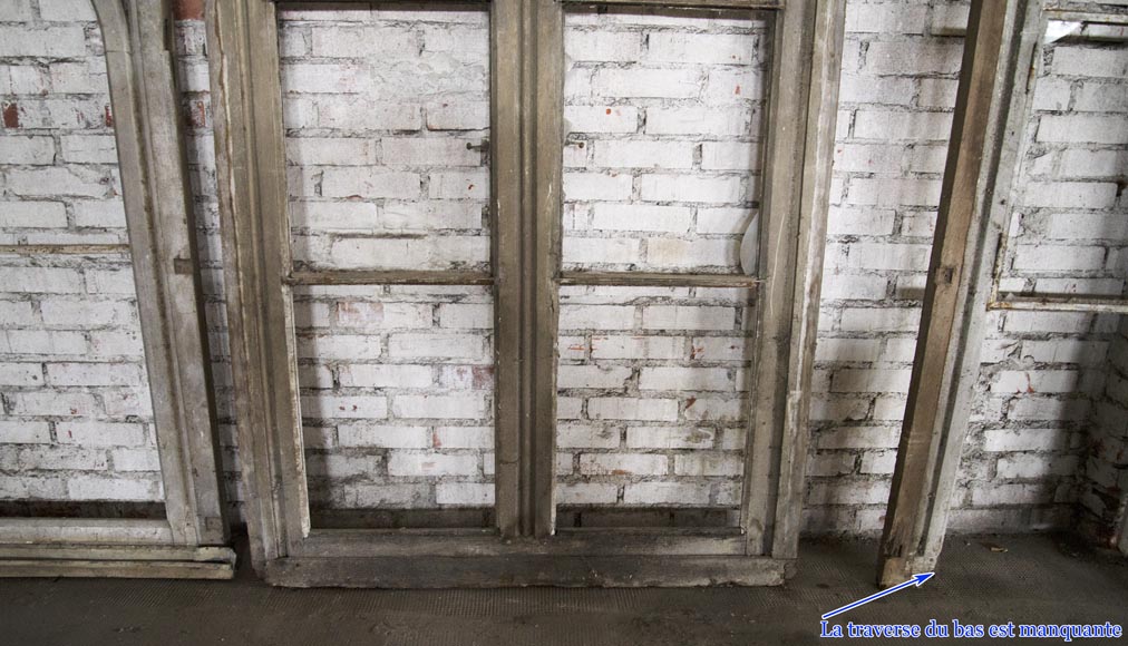 Arched wooden window frames and coloured glass Arched wooden window frames and coloured glass-5