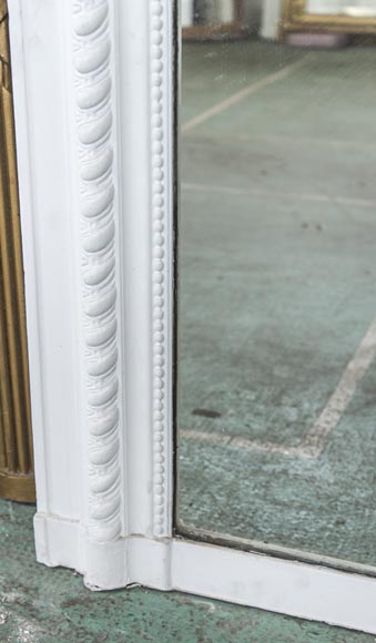 An antique Louis XV style overmantel with asymetric shell and crossbow pediment An antique Louis XV style overmantel with asymetric shell and crossbow pediment-4