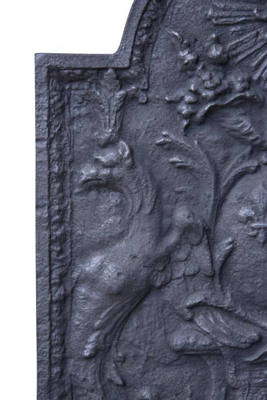 Modern fireback with French Arms and Roi-Soleil Modern fireback with French Arms and Roi-Soleil-2