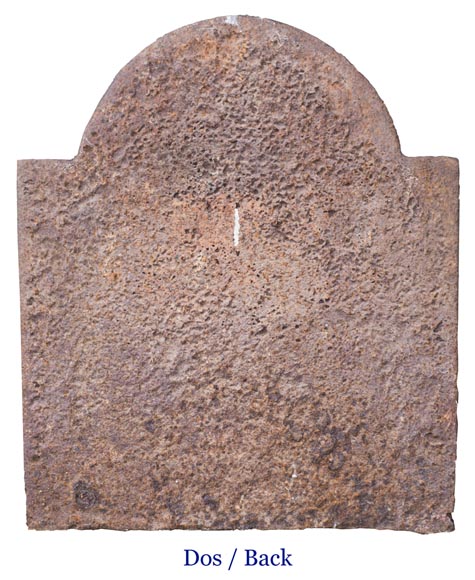 Fireback with La Porte-Mazarin family's coat of arms dated 1728 Fireback with La Porte-Mazarin family's coat of arms dated 1728-4