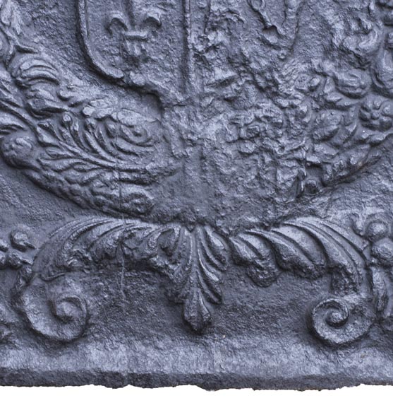 18th century fireback with French arms and lions 18th century fireback with French arms and lions-5
