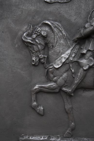 Cast iron fireback from the 20th century, with the effigy of King Charles VII Cast iron fireback from the 20th century, with the effigy of King Charles VII-3