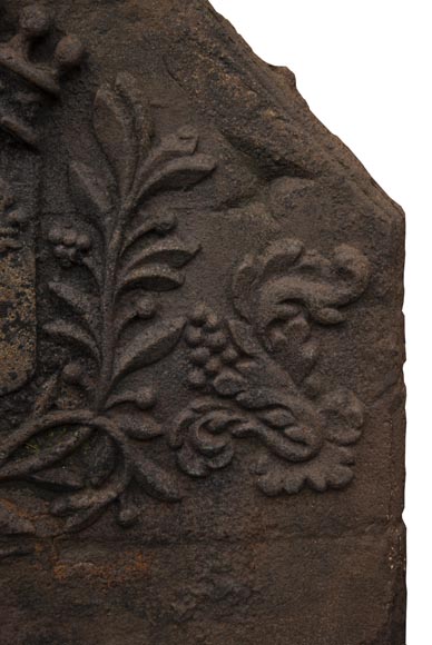 17th century fireback with the wedding coat of arms of René du Matz and Gilonne de la Marzelière 17th century fireback with the wedding coat of arms of René du Matz and Gilonne de la Marzelière-3