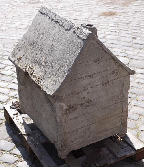 Beautiful cement doghouse in Rocaille style Beautiful cement doghouse in Rocaille style-6