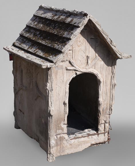Beautiful cement doghouse in Rocaille style Beautiful cement doghouse in Rocaille style-0