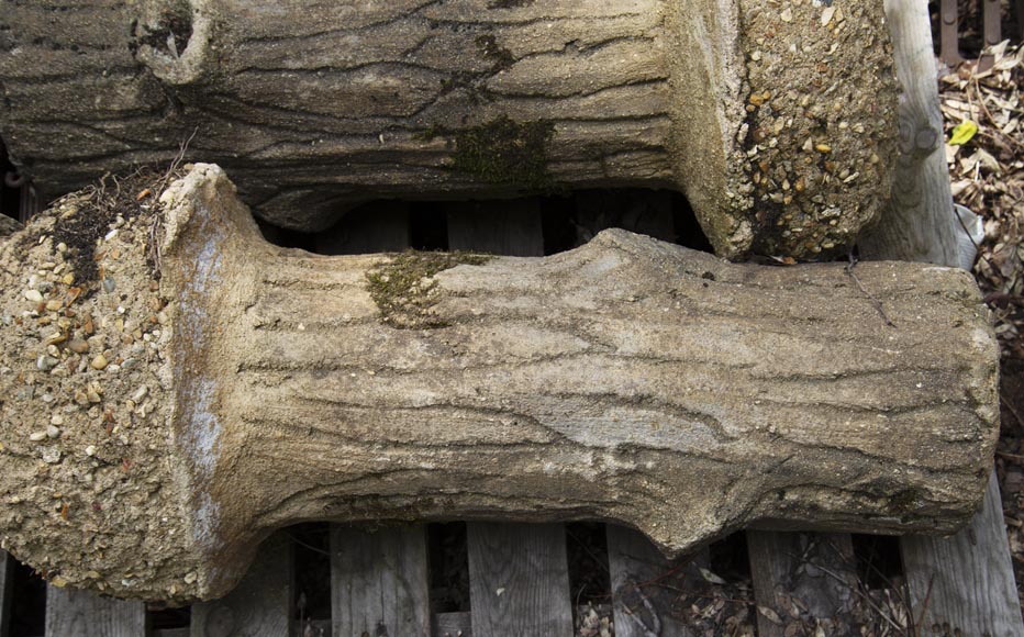 Set of Rocaille style cement posts Set of Rocaille style cement posts-6