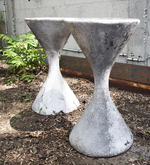 Pair of planters model Pair of planters model